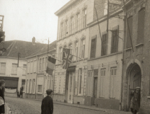 Visiting the battlefields in the 1930's